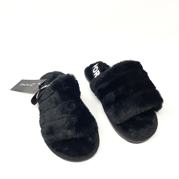 NING CHUANG Fuzzy Slippers - Picture 5 of 7